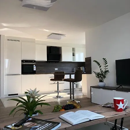 Moderne Neubauwohnung *