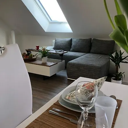 Moderne Neubauwohnung Apartment