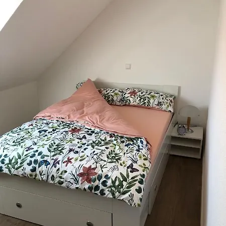 Moderne Neubauwohnung Apartment *