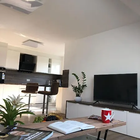 Moderne Neubauwohnung Apartment *